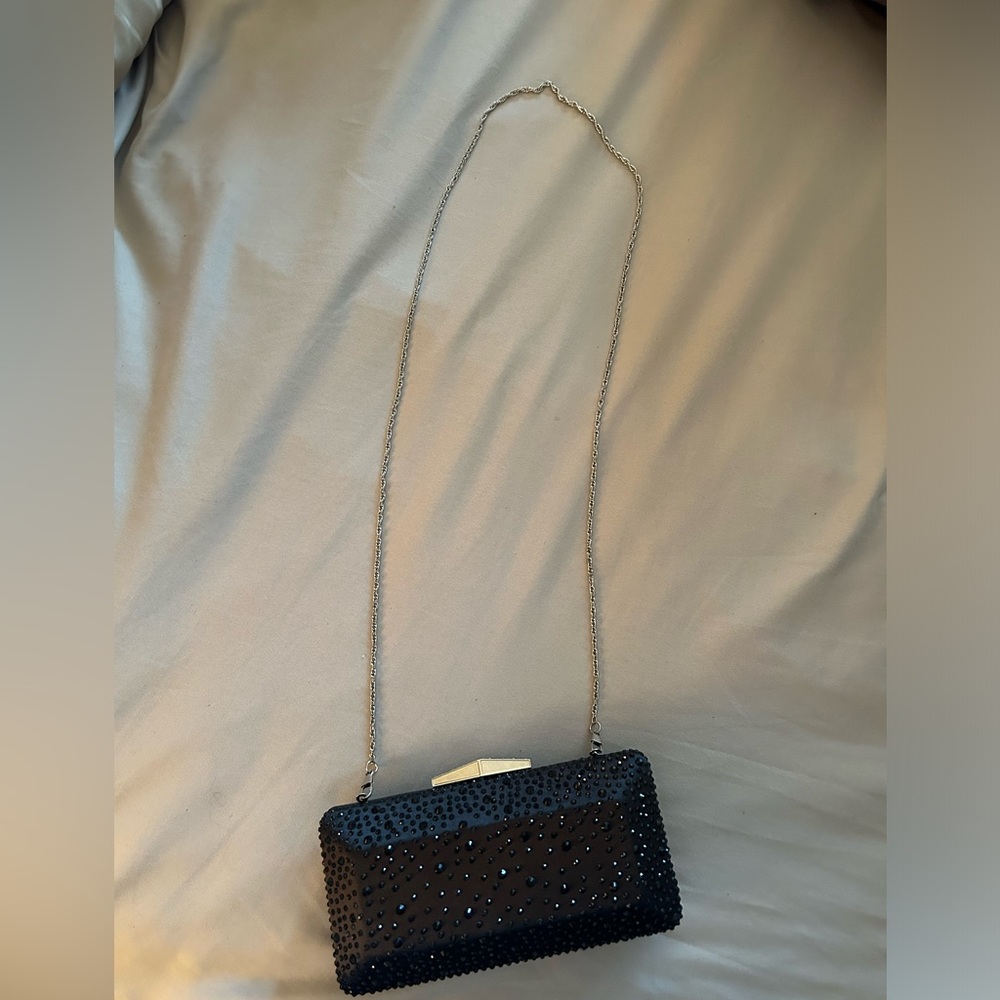 Black sequence clutch